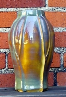 https://www.turnerandscratch.com/files/gimgs/th-8_8_pod-vase-2.jpg